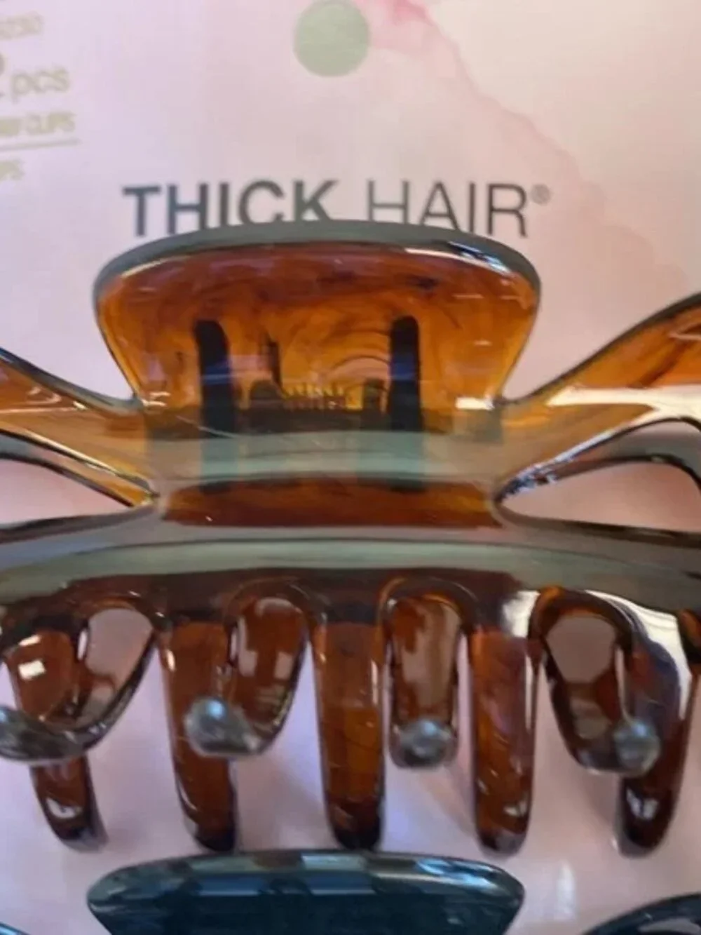 Scunci Thick Hair Large Claw Clips 2 Pieces black and tortoiseshell. New